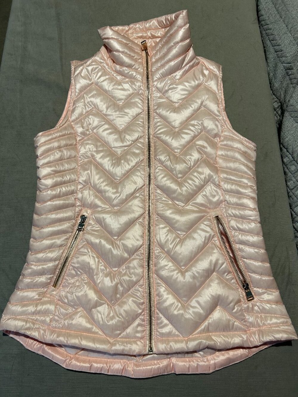 CALVIN KLEIN Metallic Pink Premium Down Chevron Puffer Vest Size Small
